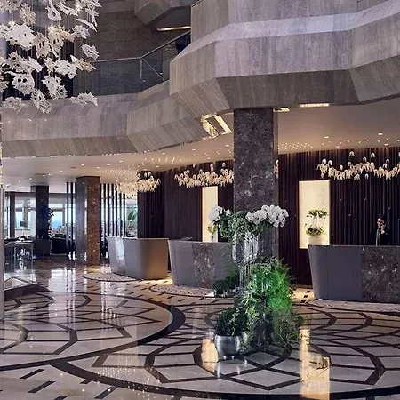 Отель Four Seasons 5*