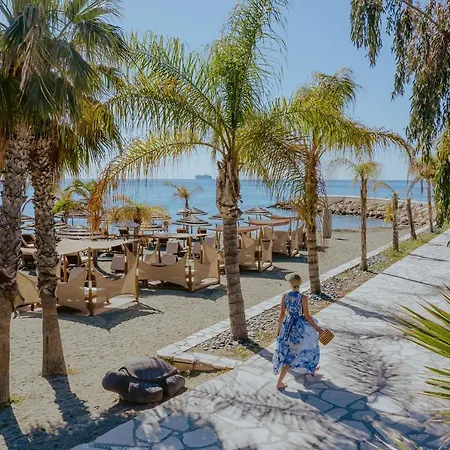 Отель Four Seasons 5*