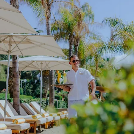 Four Seasons Отель Agios Tychonas