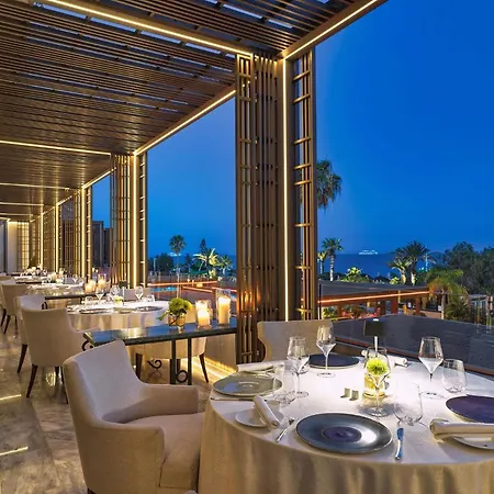 Four Seasons Отель 5*