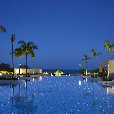 Four Seasons Отель