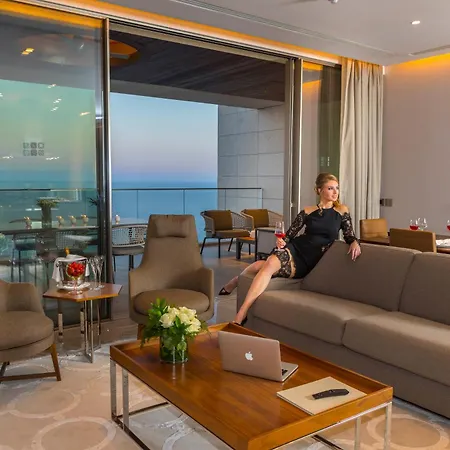 Отель Four Seasons 5*