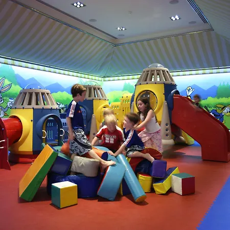 Hotel Four Seasons Agios Tychonas