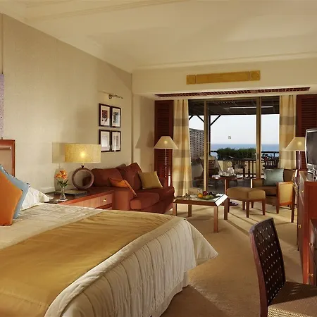 Отель Four Seasons Agios Tychonas