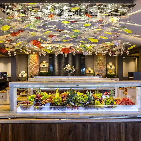 Four Seasons 5* Agios Tychonas