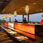 Four Seasons Hotel 5*