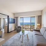 Four Seasons Hotel