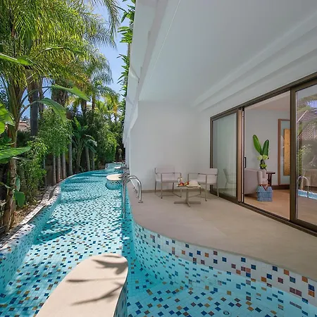 Four Seasons Hotel