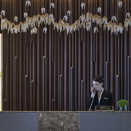 Four Seasons 5* Agios Tychonas