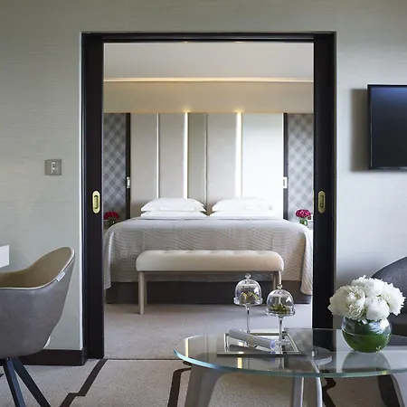 Four Seasons 5*
