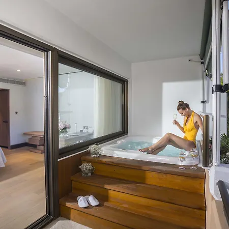Four Seasons 5* Agios Tychonas