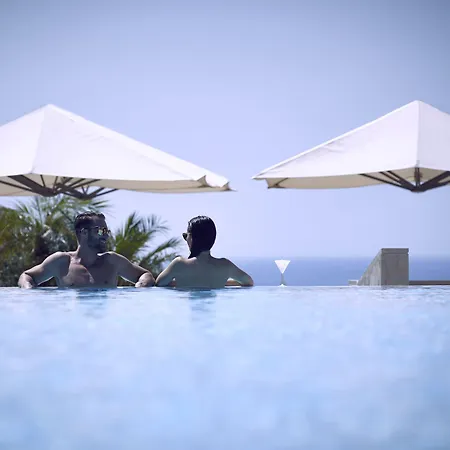 Four Seasons Hotel 5*