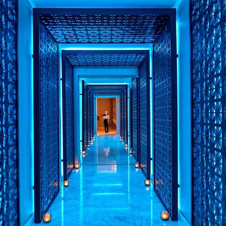 Four Seasons Hotel Agios Tychonas