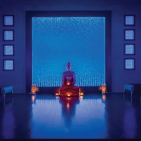 Отель Four Seasons