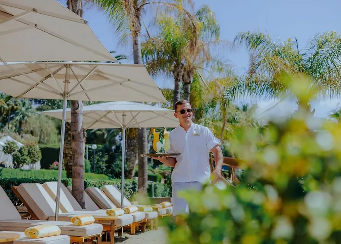 Four Seasons Отель Agios Tychonas