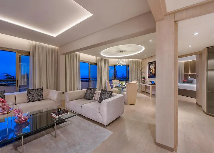 Four Seasons Отель 5*