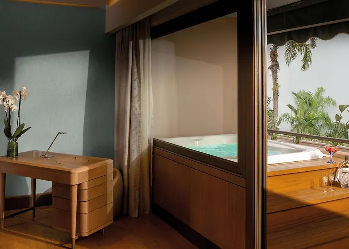 Four Seasons Отель Agios Tychonas