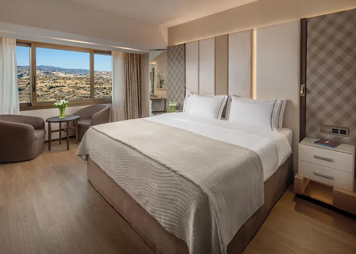 Four Seasons Отель