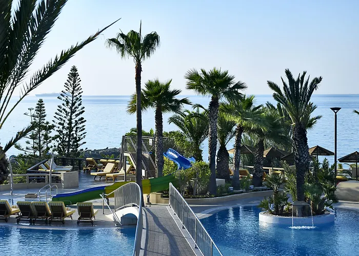 Four Seasons Отель