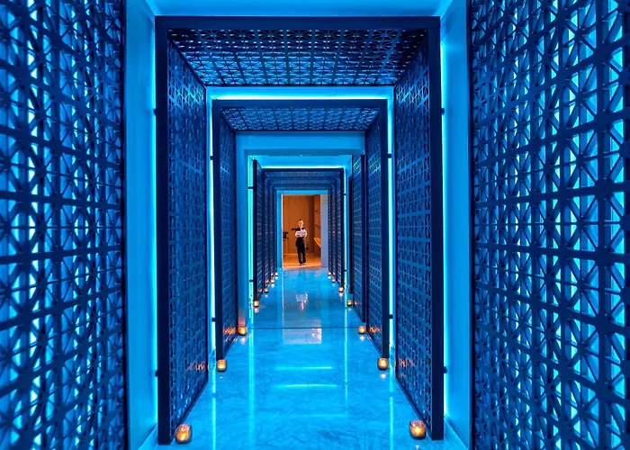 Four Seasons Отель Agios Tychonas