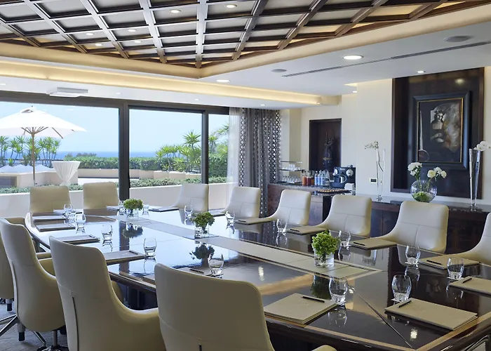 Four Seasons 5* Agios Tychonas