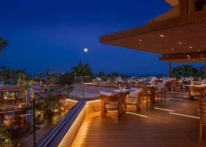 Four Seasons Hotel 5*