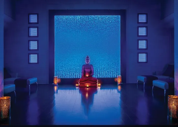 Отель Four Seasons