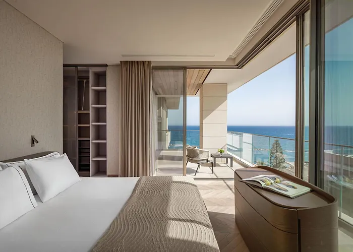 Four Seasons Hotel Agios Tychonas